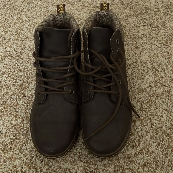 Dr Marten’s - Picture 1 of 4